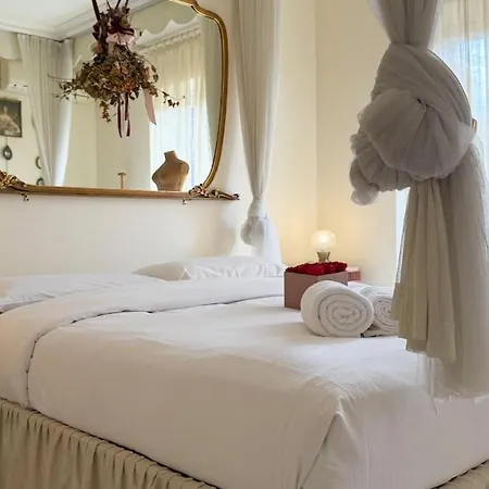 Apartament Cozy With Balcony Metro Minutes Away