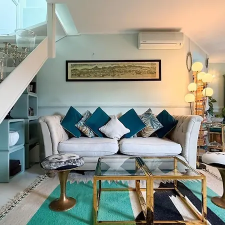 Cozy With Balcony Metro Minutes Away Apartament Mediolan